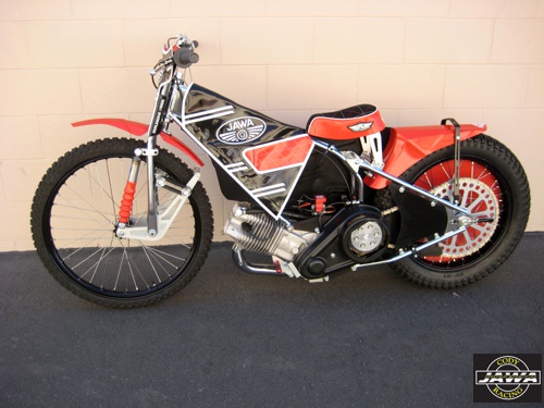 JAWA Model 889